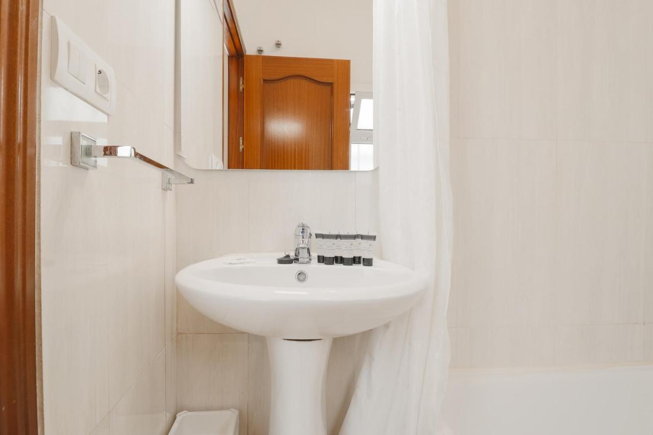 C2 - Seaside Pedregalejo 3 Bedrooms Apartment Málaga Eksteriør billede